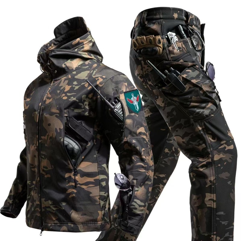 Męska kurtka softshell w kamuf – Outdoor Hunting Hoodie recenzja i cena